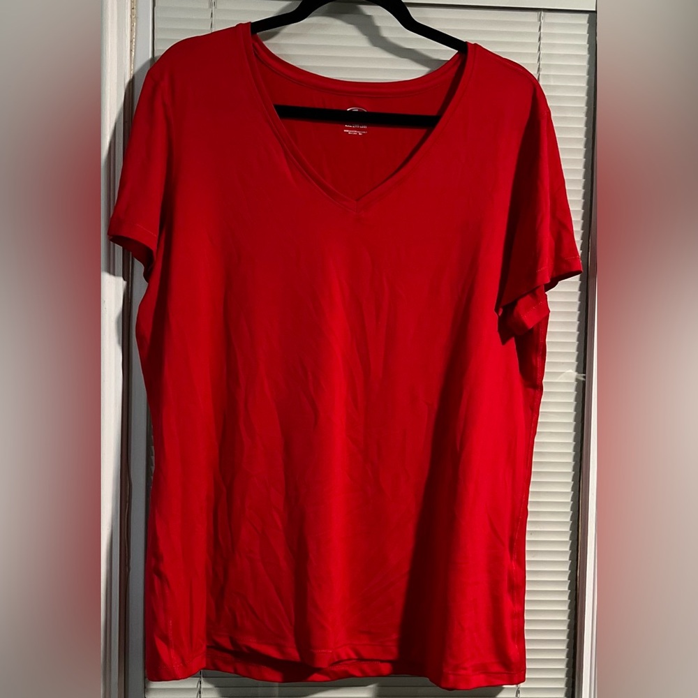 Athletic Works Red Relaxed Short Sleeve T-Shirt